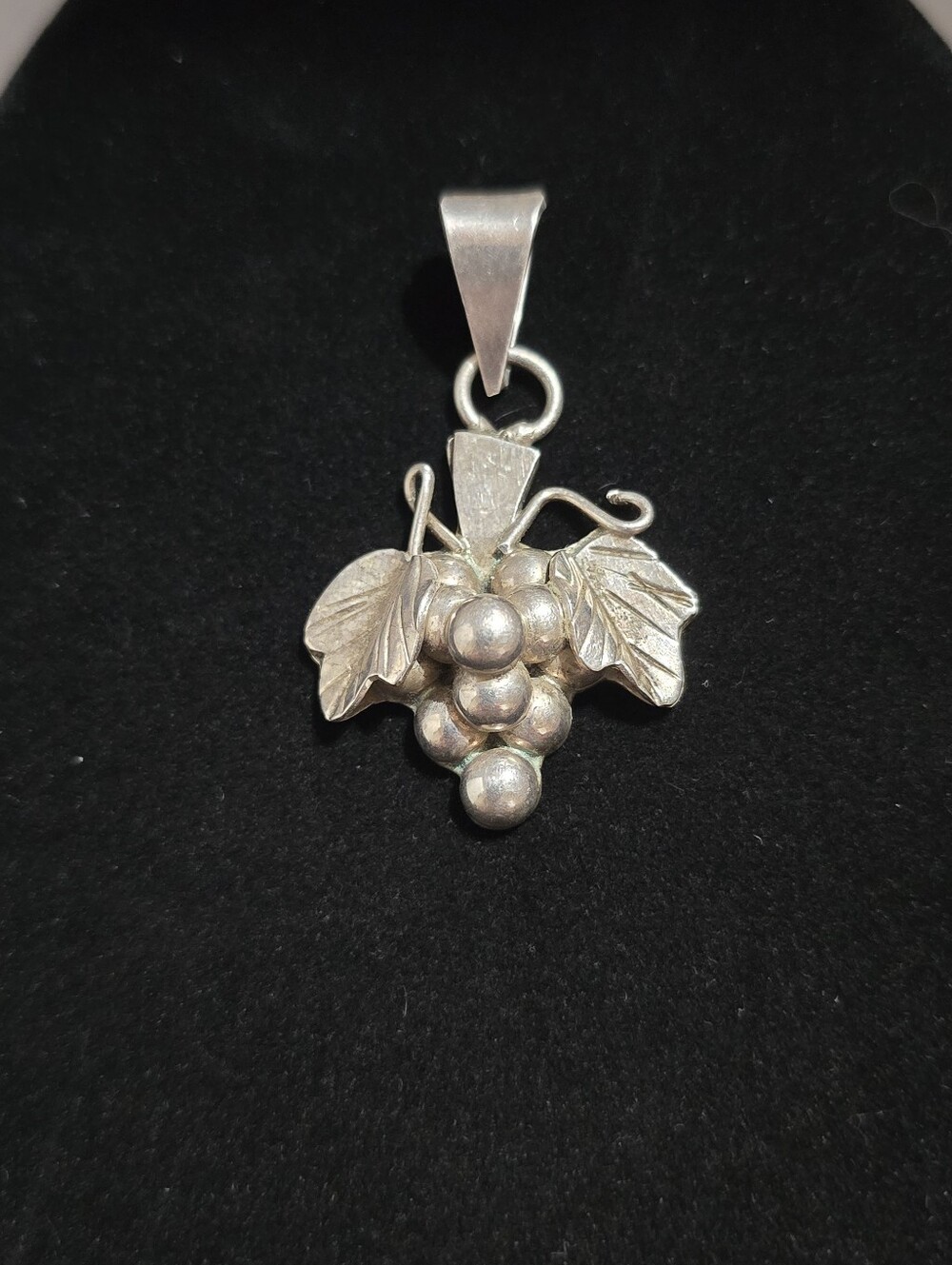 Vintage Taxco Sterling Silver Luckey Grapes Necklace Pendant 2.05 Inch